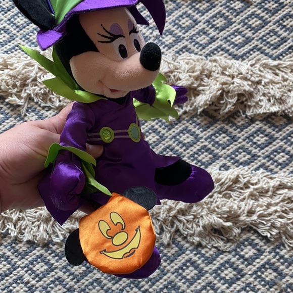 Halloween Minnie Mouse - Picture 5 of 6